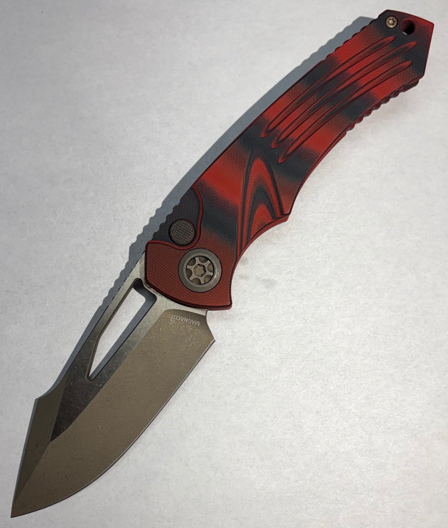 Heretic Pariah-Manual-Drop Point-Bronze-Red/Black G10-H046-7A-G10/RD