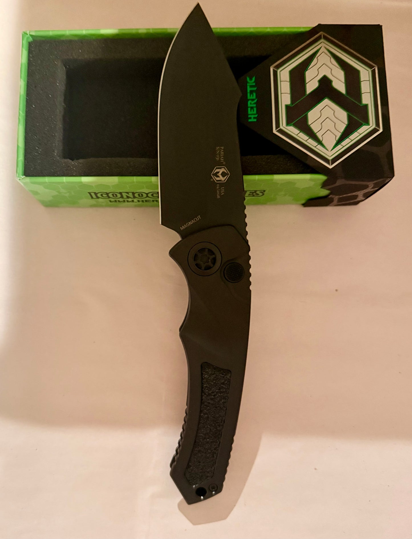 Heretic Pariah Auto Drop Point Secret Cel Shading